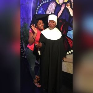 Meet your Posher, Monique